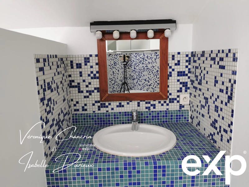 Loft - 181 m² - 5 pièces