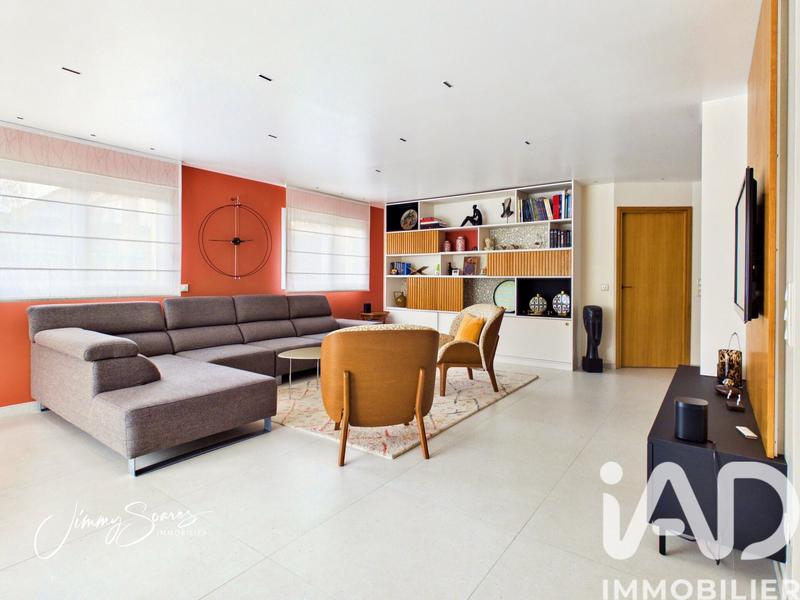 Maison - 190 m² - 8 pièces