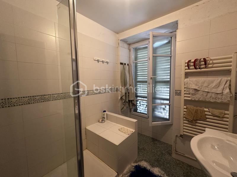 Immeuble - 216 m² - 11 pièces