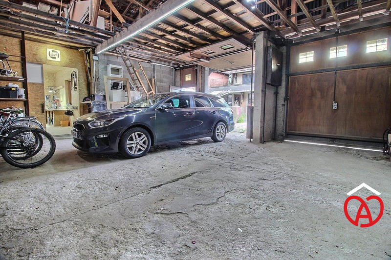 Maison - 229 m² - 7 pièces