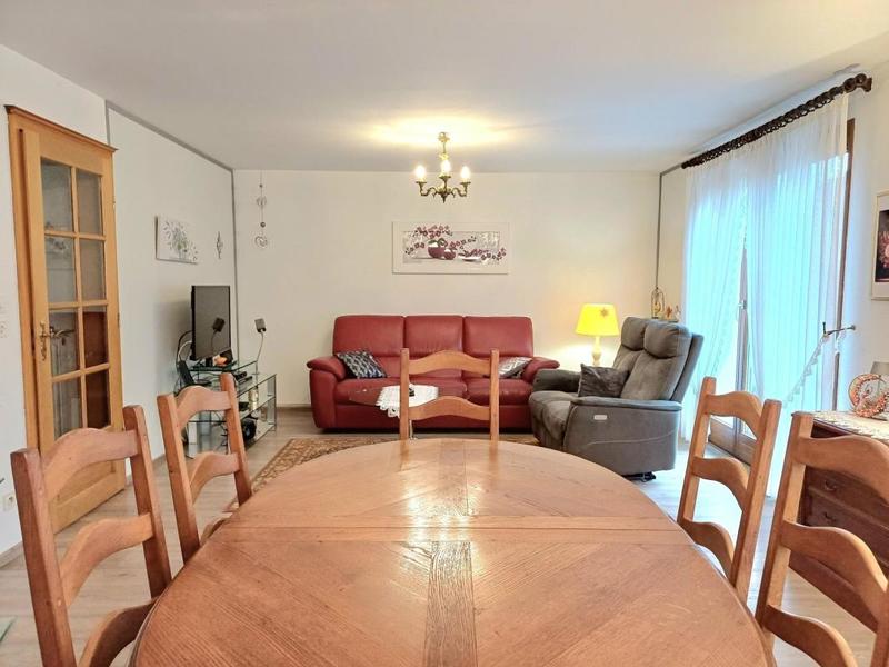 Maison - 92 m² - 5 pièces