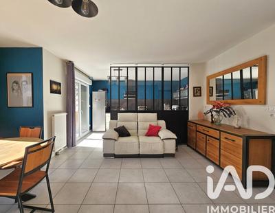 Appartement - 80 m² - 4 pièces