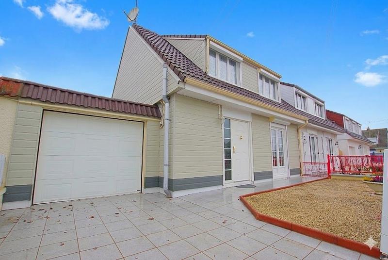 Maison - 84 m² - 4 pièces