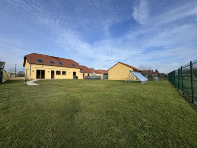 Maison - 150 m² - 8 pièces