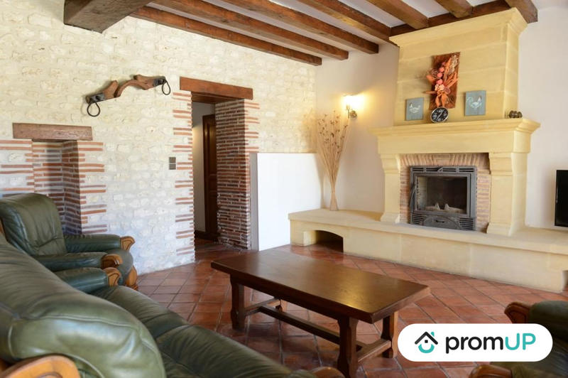 Maison - 780 m² - 18 pièces