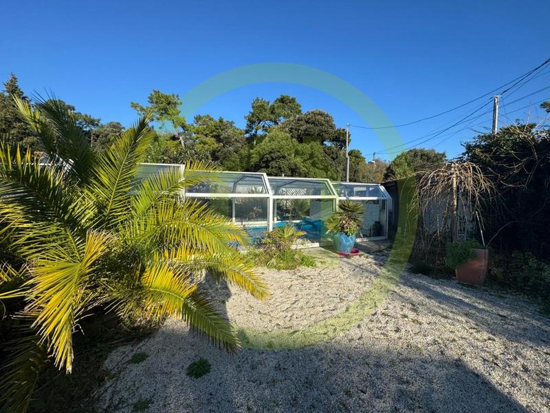 Maison - 224 m² - 7 pièces