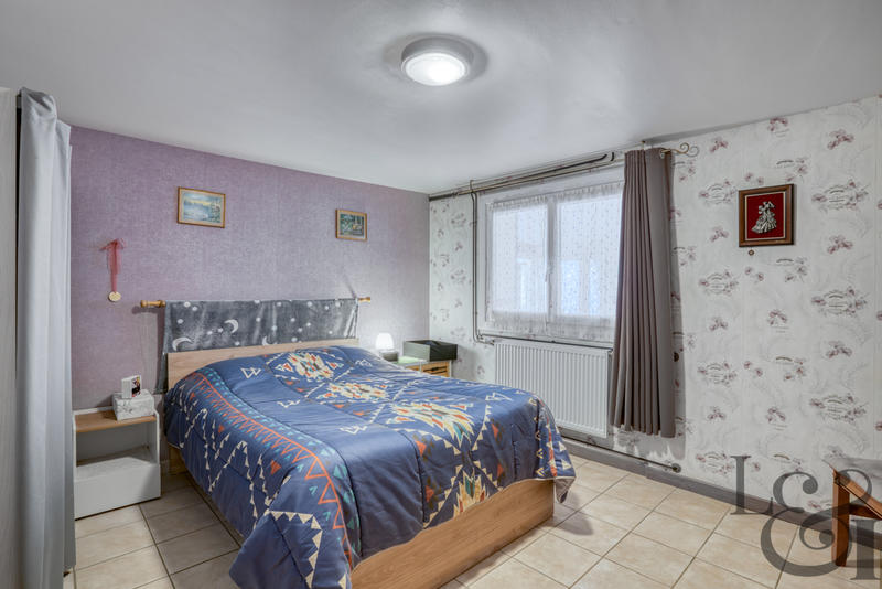 Maison - 171 m² - 7 pièces