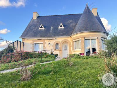 Maison - 87 m² - 5 pièces