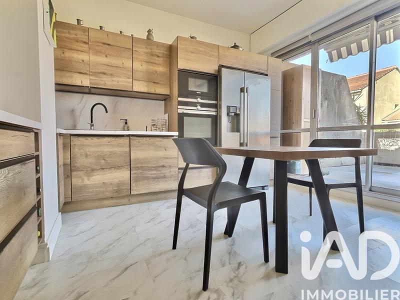 Appartement - 143 m² - 5 pièces