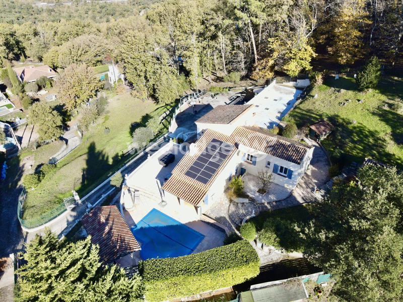 Maison - 168 m² - 7 pièces