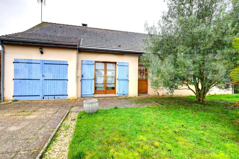 Maison traditionnelle - 115 m² - 6 pièces