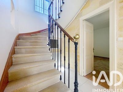 Maison - 163 m² - 7 pièces