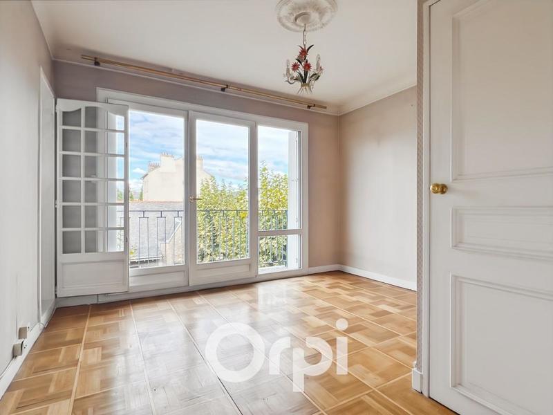 Appartement - 99 m² - 4 pièces