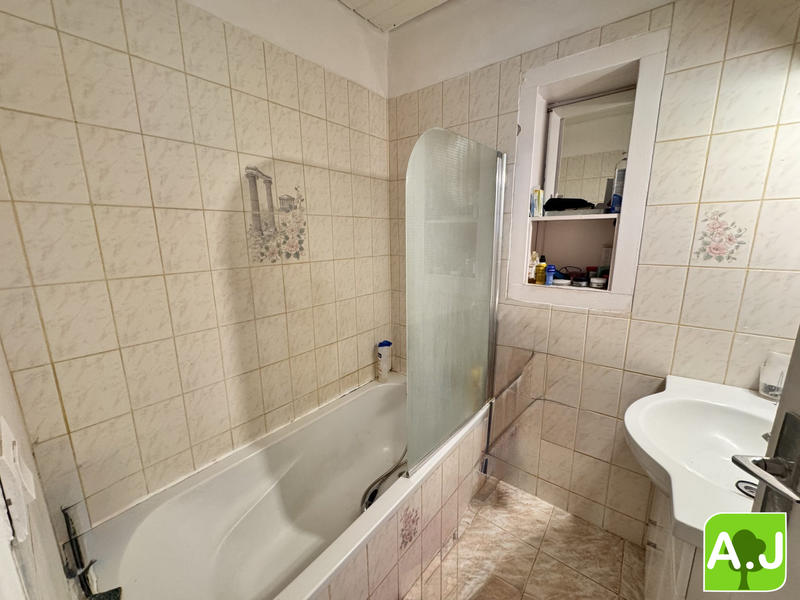 Maison - 107 m² - 4 pièces