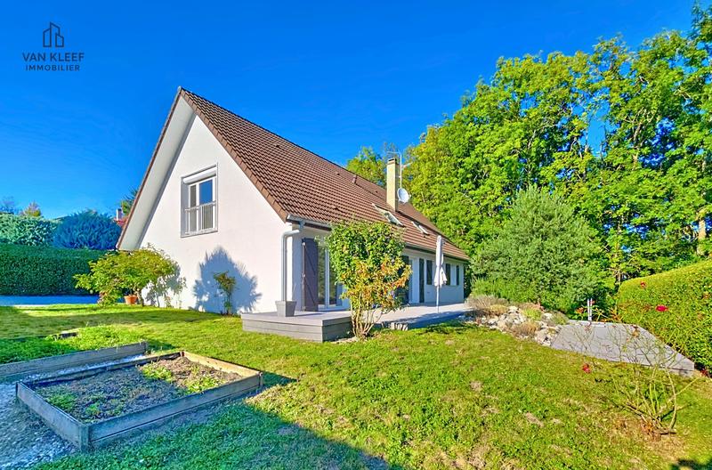 Villa - 176 m² - 6 pièces