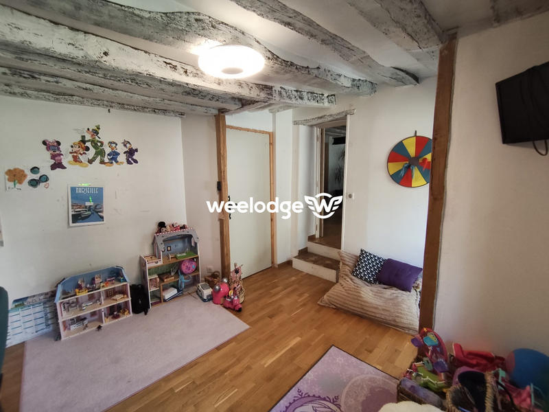 Maison - 171 m² - 7 pièces