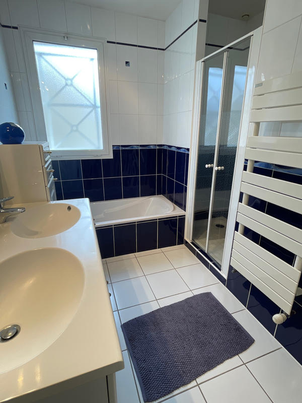 Maison - 343 m² - 7 pièces