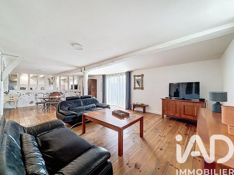 Maison - 208 m² - 5 pièces