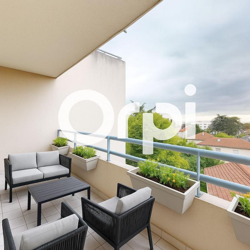 Appartement - 111 m² - 4 pièces