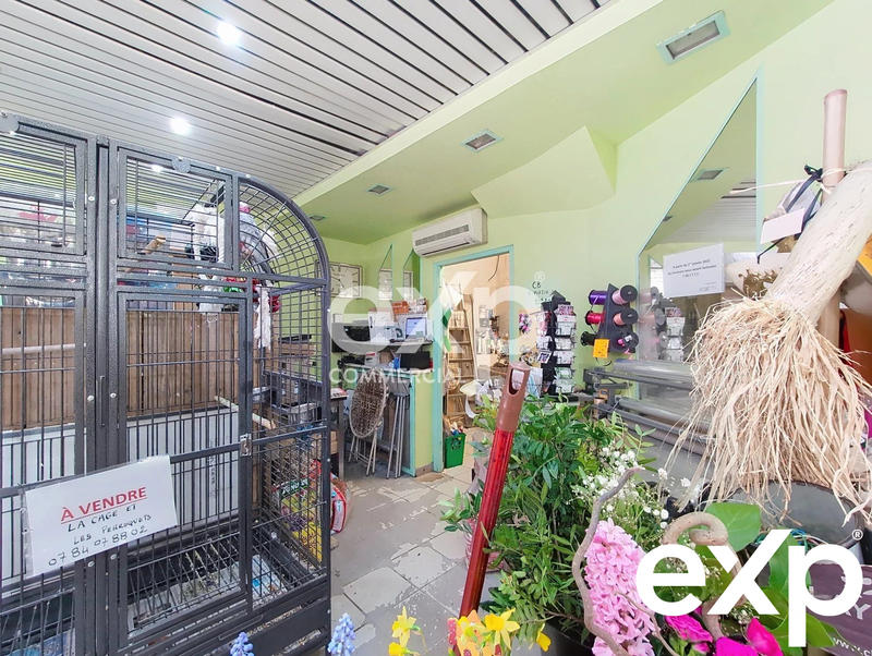 Fonds de commerce - Local commercial - 114 m²