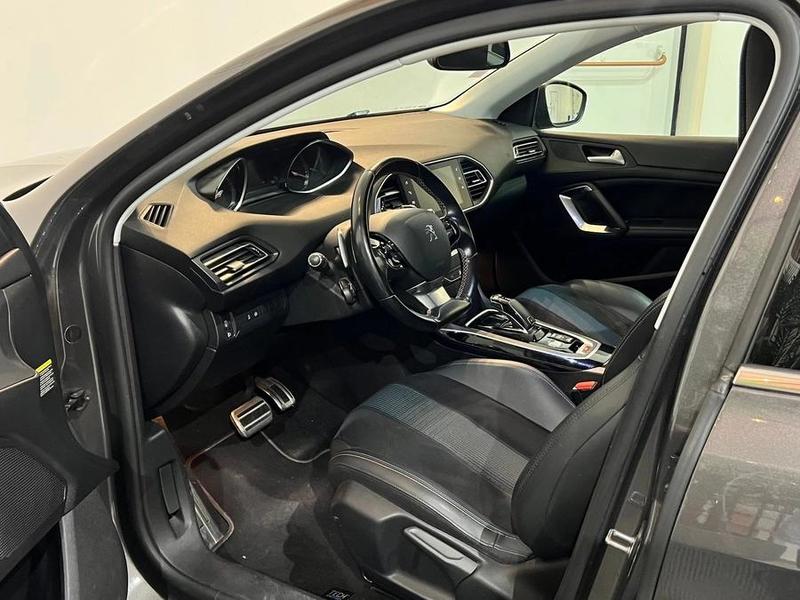 Peugeot 308 130cv 1.5l Blue-Hdi Suivie Ok