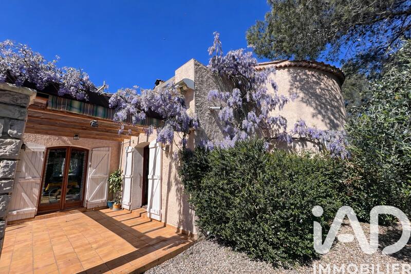 Maison - 192 m² - 5 pièces