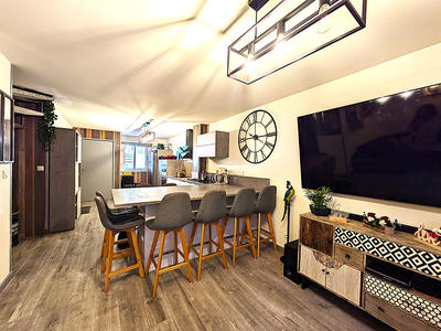 Appartement - 97 m² - 5 pièces