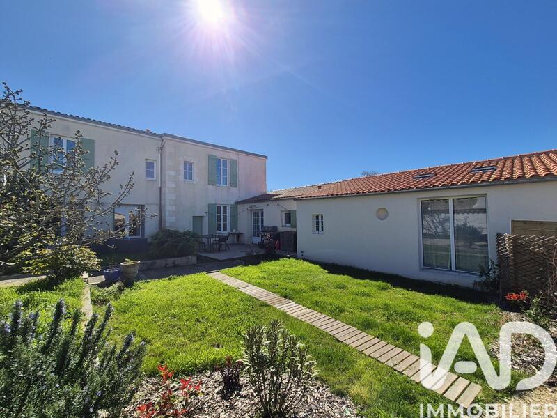 Maison - 185 m² - 7 pièces