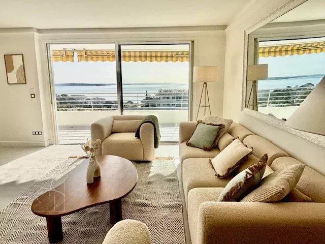 Appartement - 98 m² - 3 pièces