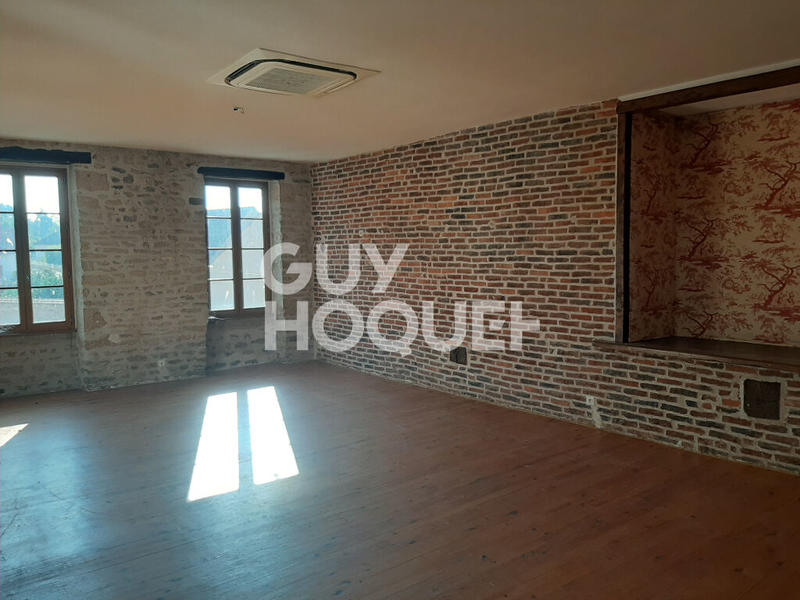 Maison - 300 m² - 10 pièces