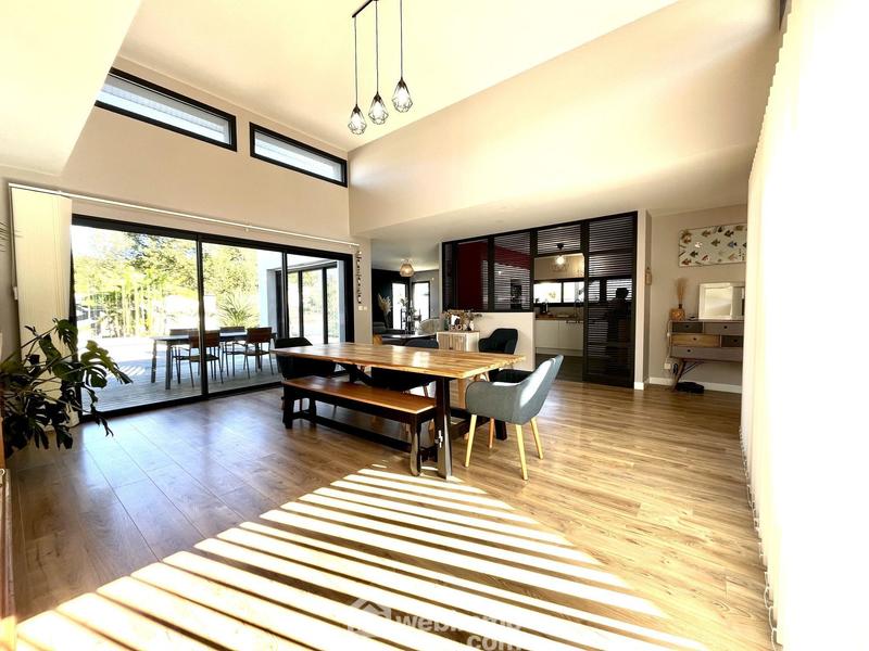 Maison - 145 m² - 5 pièces