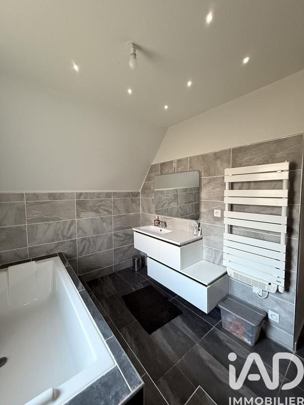 Maison - 144 m² - 7 pièces