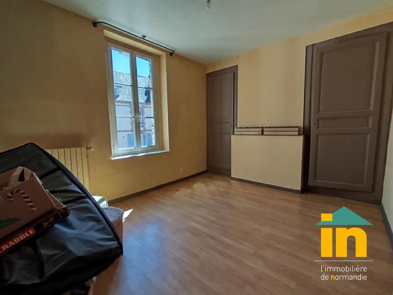 Maison de ville - 100 m² - 5 pièces