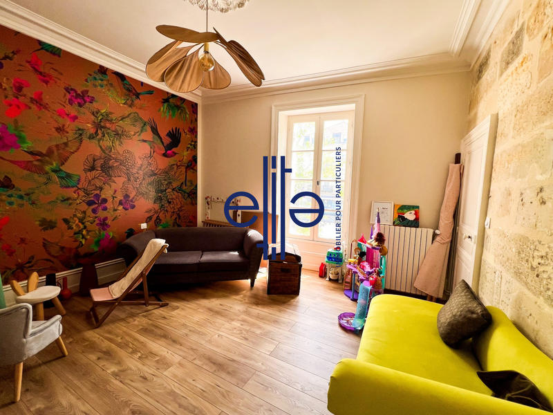 Maison - 238 m² - 6 pièces