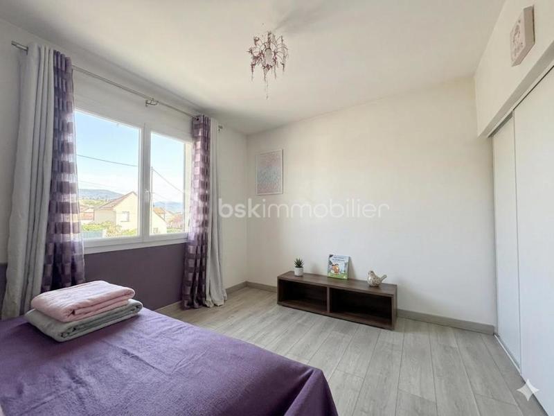 Maison - 170 m² - 7 pièces