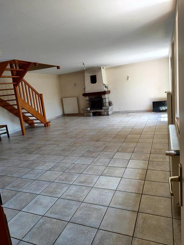 Maison traditionnelle - 104 m² - 4 pièces