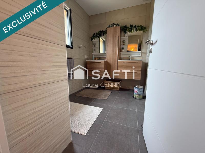 Maison - 165 m² - 8 pièces