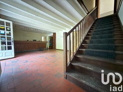 Maison - 390 m² - 13 pièces