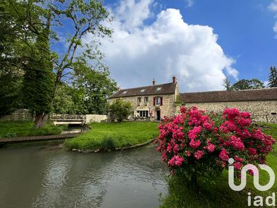 Maison - 242 m² - 5 pièces