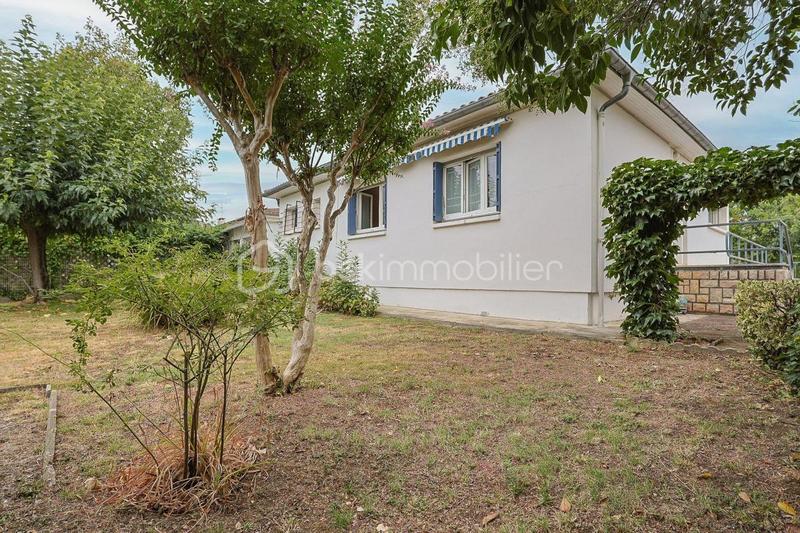 Maison - 97 m² - 3 pièces