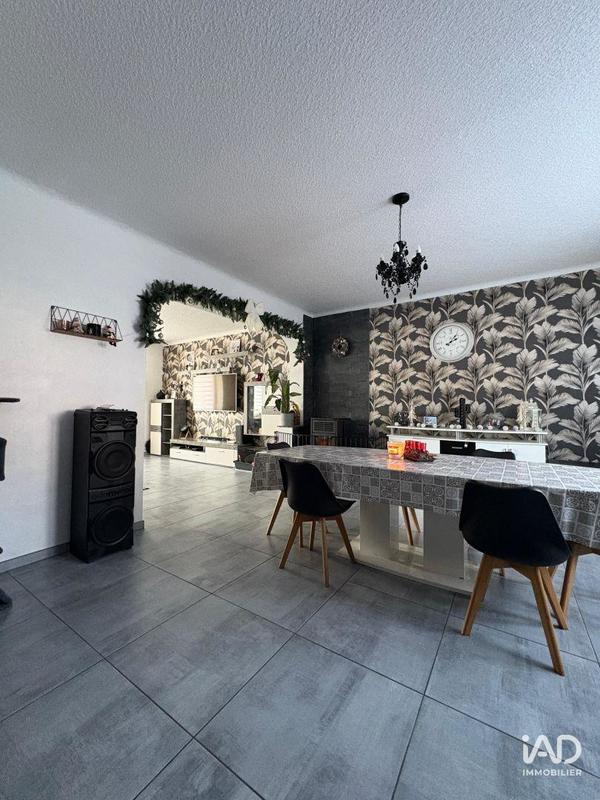 Maison - 211 m² - 6 pièces