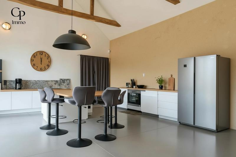 Maison ancienne - 211 m² - 6 pièces