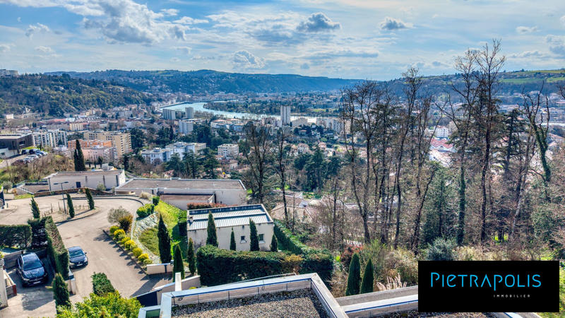 Maison contemporaine - 210 m² - 5 pièces