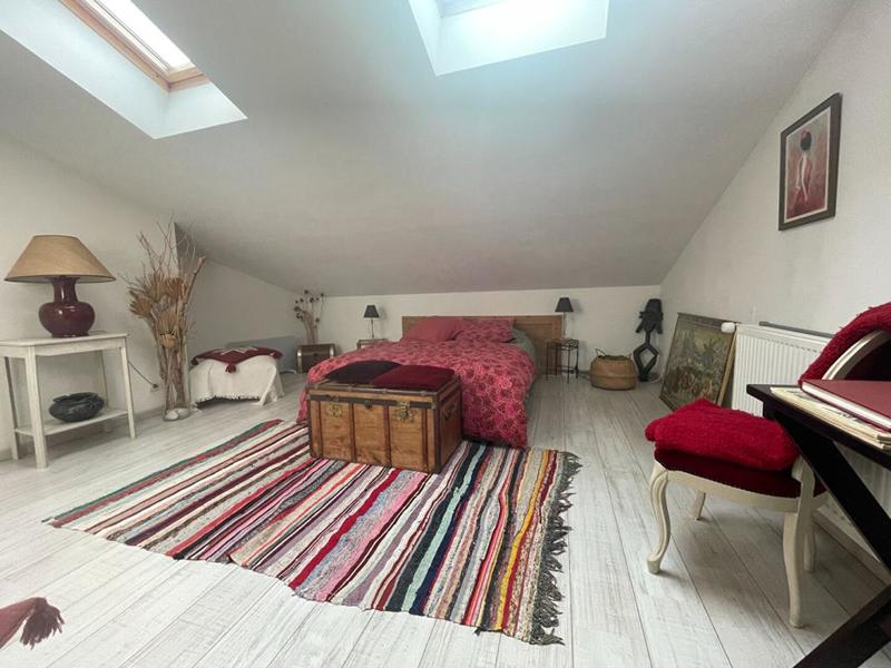 Maison - 180 m² - 6 pièces