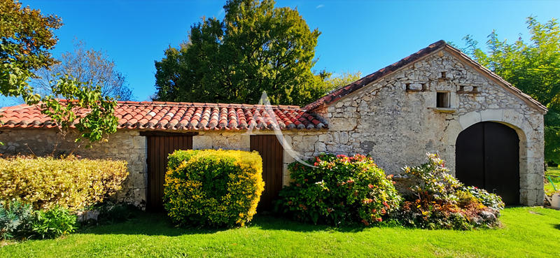 Maison - 196 m² - 6 pièces