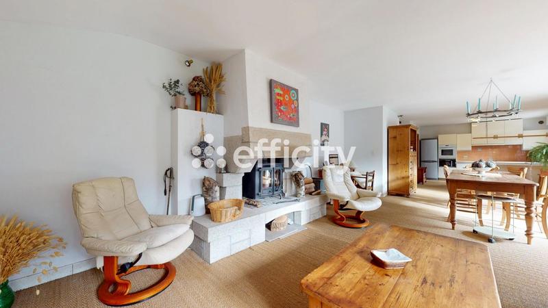 Maison traditionnelle - 132 m² - 7 pièces