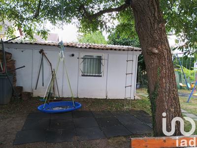 Maison - 230 m² - 12 pièces