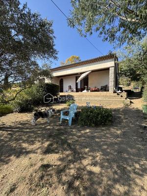 Maison traditionnelle - 87 m² - 5 pièces