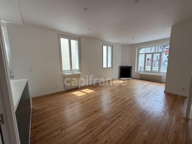 Appartement - 77 m² - 3 pièces