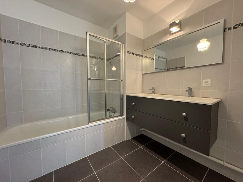 Appartement - 92 m² - 4 pièces